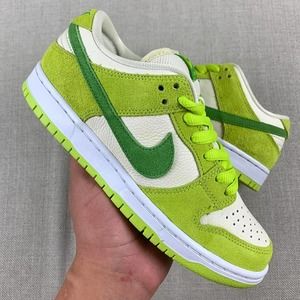 Nike SB Dunk Low "Green Apple"